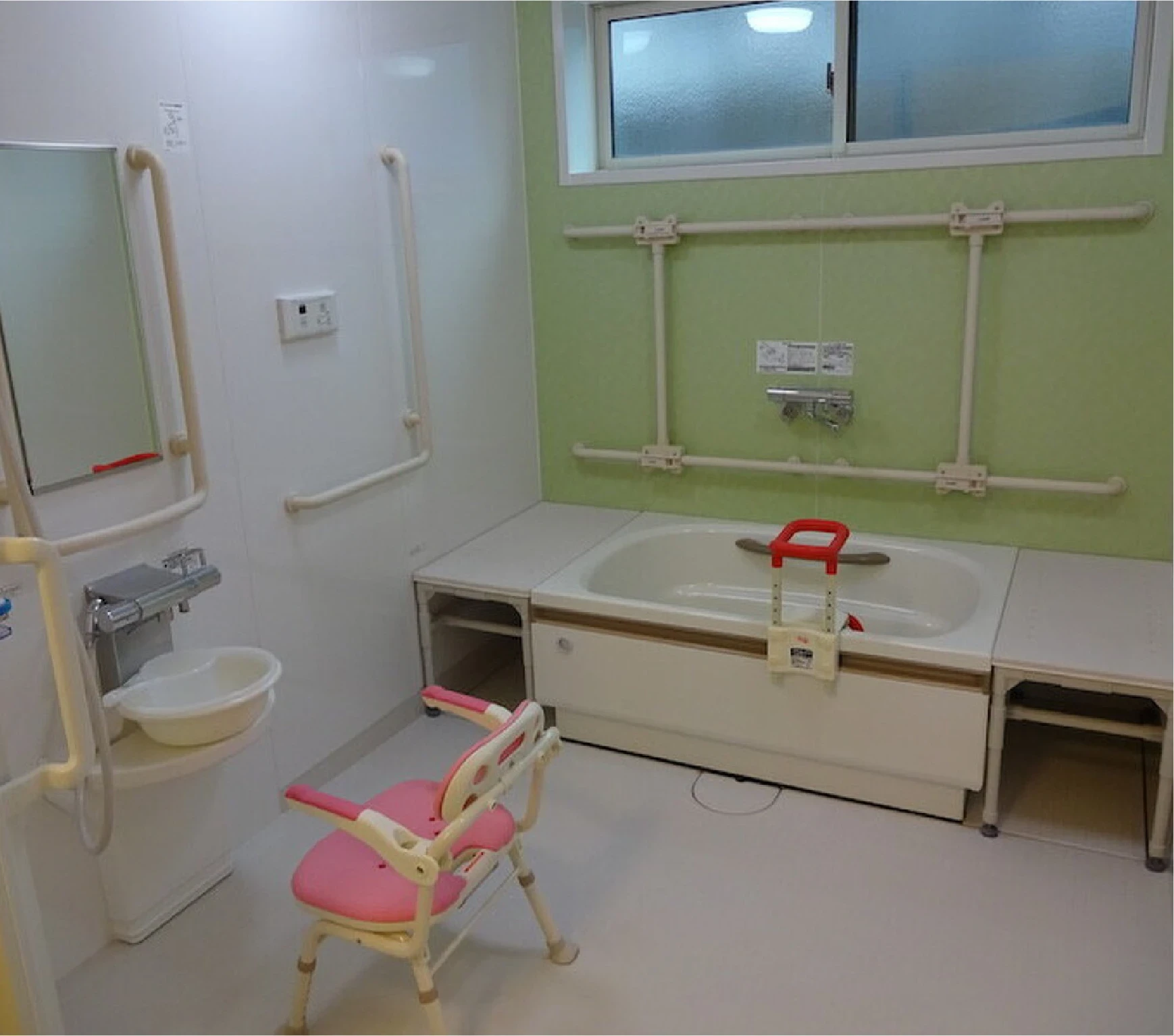 サービス付き高齢者向け住宅　ヴィラサマサマ（Villa samasama）　施設案内　普通浴槽